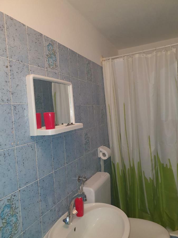 Apartments Slavica ラブ エクステリア 写真